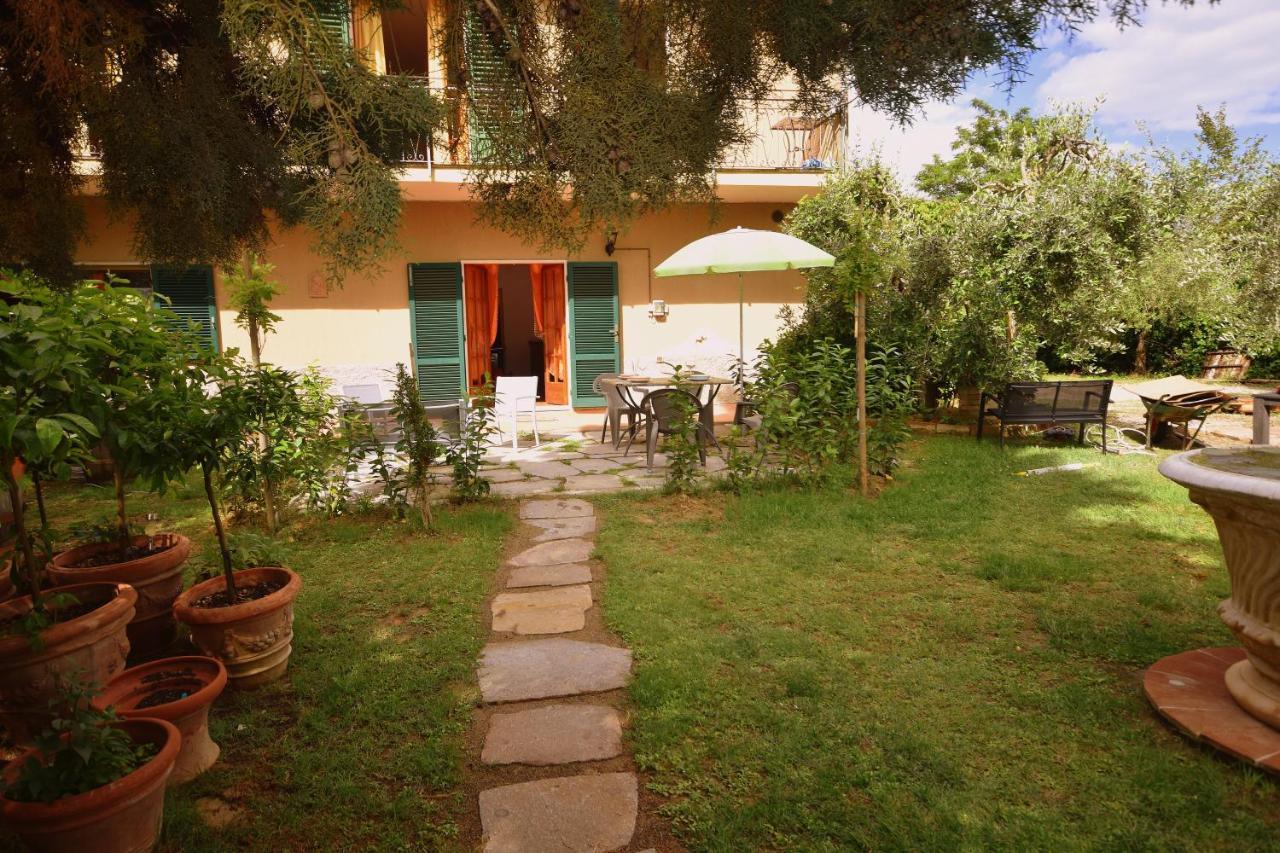Agriturismo La Nicchia Кастельнуово-Берарденга Экстерьер фото