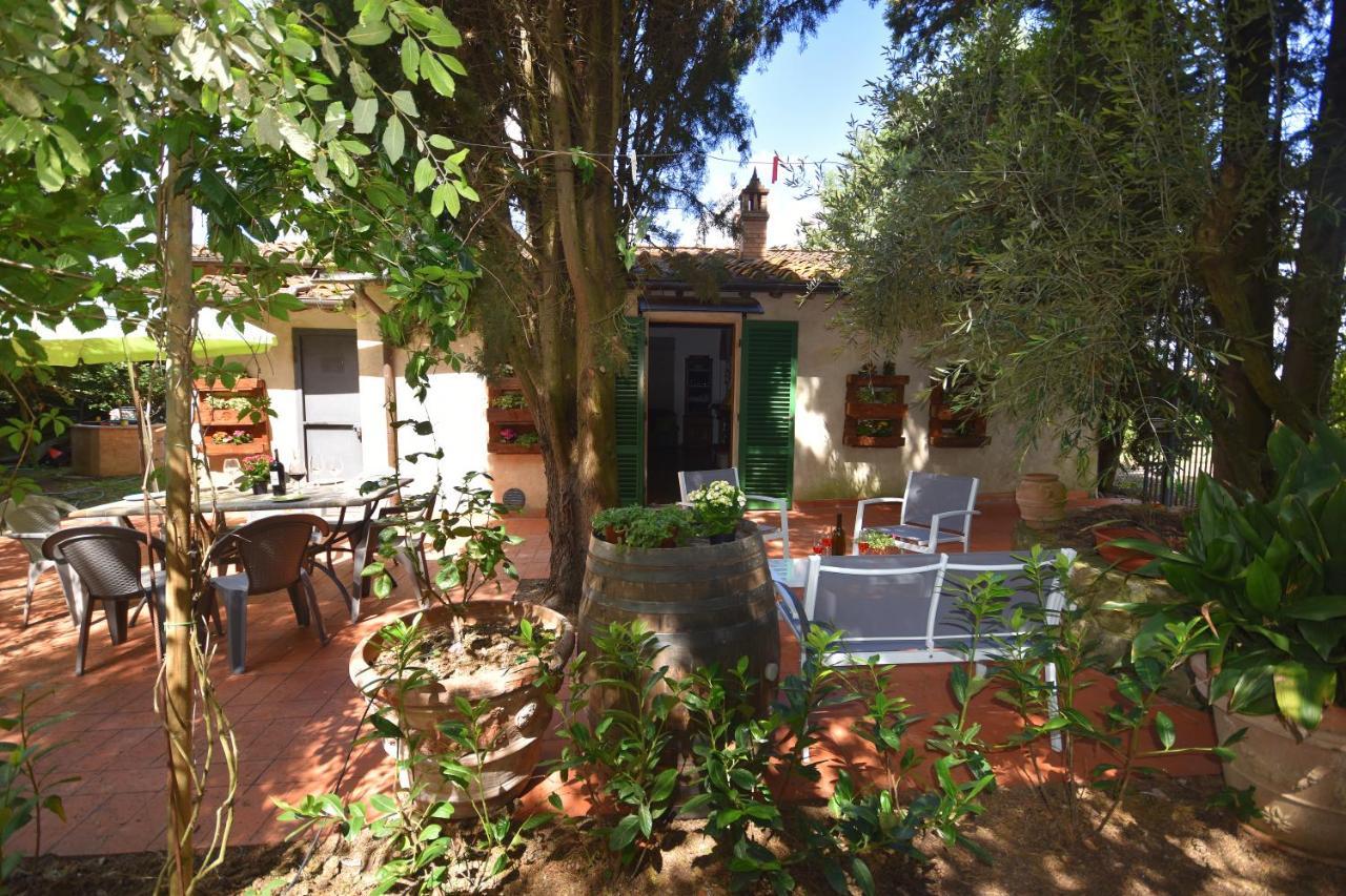 Agriturismo La Nicchia Кастельнуово-Берарденга Экстерьер фото