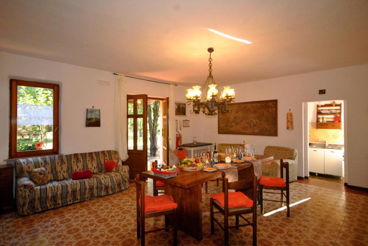 Agriturismo La Nicchia Кастельнуово-Берарденга Экстерьер фото