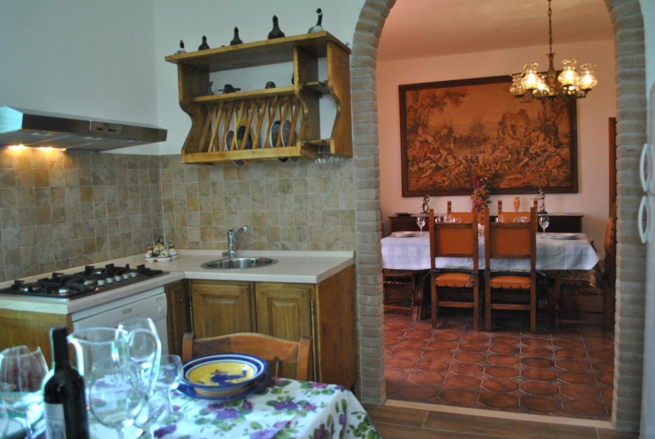 Agriturismo La Nicchia Кастельнуово-Берарденга Экстерьер фото