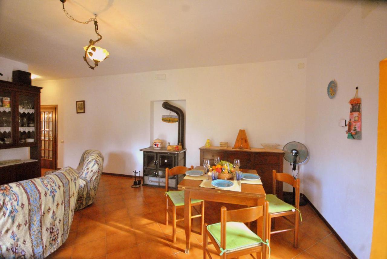 Agriturismo La Nicchia Кастельнуово-Берарденга Экстерьер фото